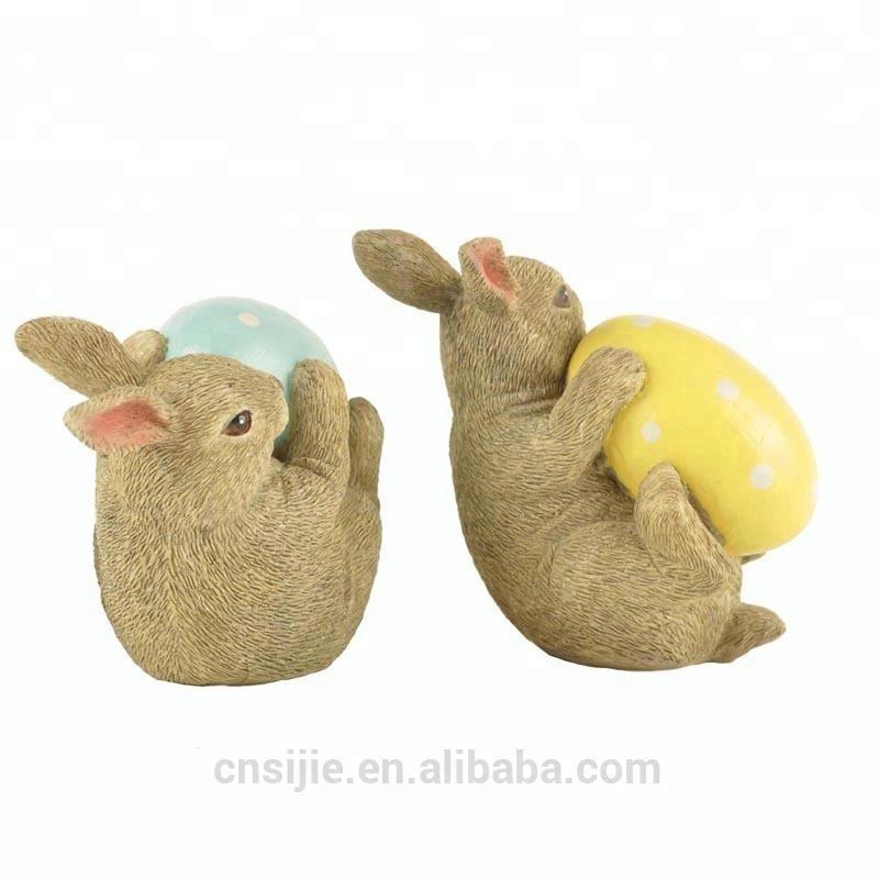Low MOQ decoration gift resin Easter brown rabbit decoration with eggs