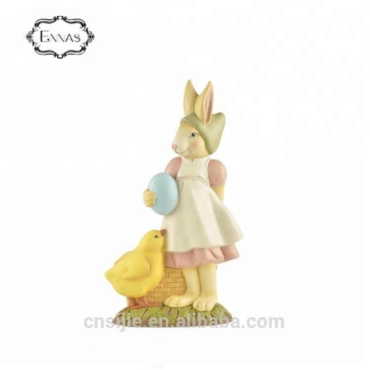 2019 New design animal home decoration resin rabbit statues with egg
