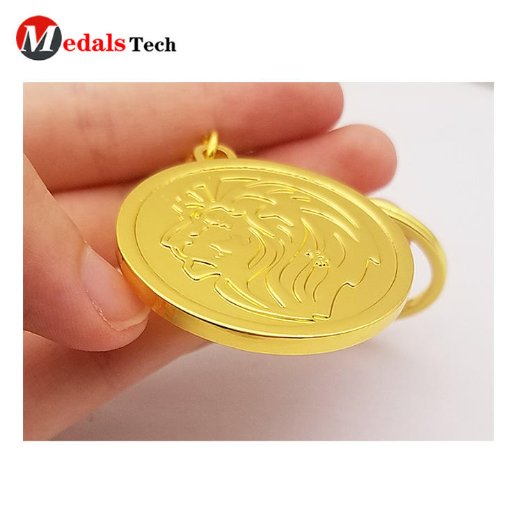 Cheap shinny gold zinc alloy souvenir gift metal keychain