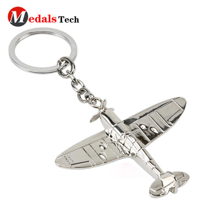 Wholesale promotional gifts metal logo love gift keychain for girls