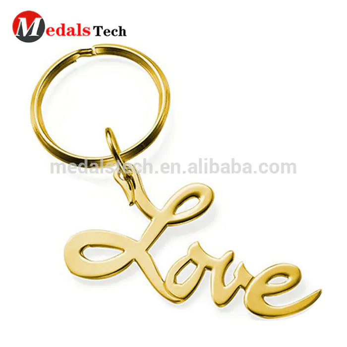 2018 custom souvenirs heart shape hollow out lover metal keychains