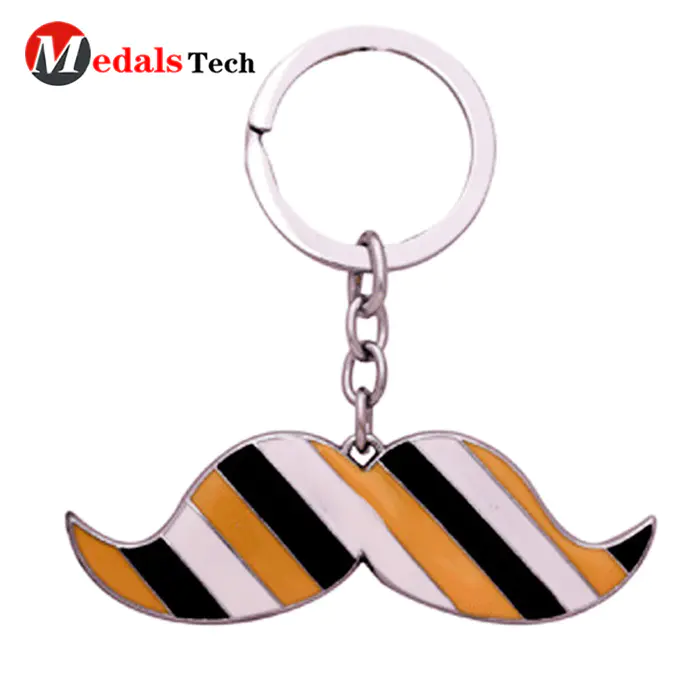 Low priceshinny gold square metal souvenir logo keychain