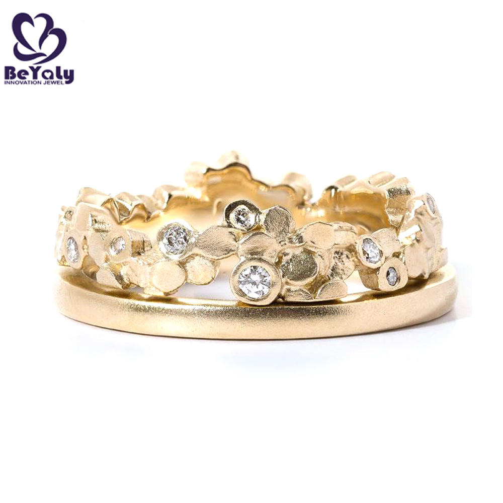 Shiny custom design cubic zircon 9k gold jewelry