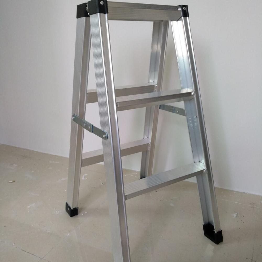 Self supporting stool type folding aluminium ladder