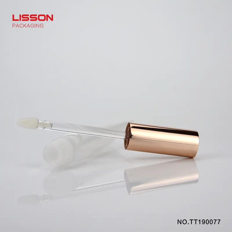 D19 plug type lip gloss empty tubes with logo and flocking applicator