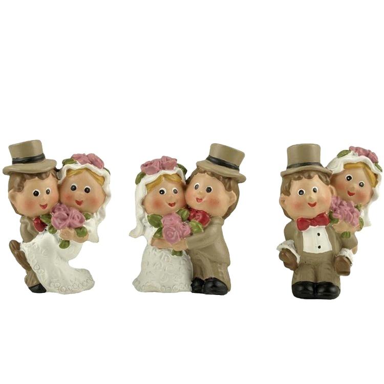 Polyresin wedding decoration couple figurine with magnet