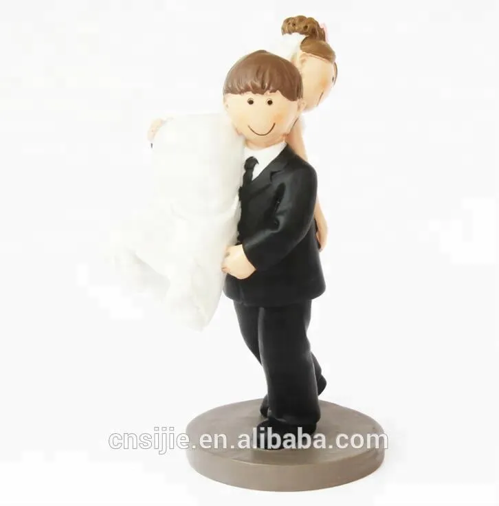 Factory Custom made home decoration gift Polyresin resin wedding cake topper figurines