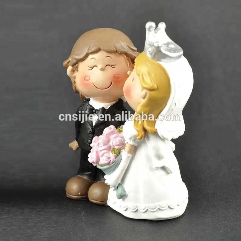 Polyresin Wedding Groom Flowers & Crown Wedding Bride Figurines in Stock