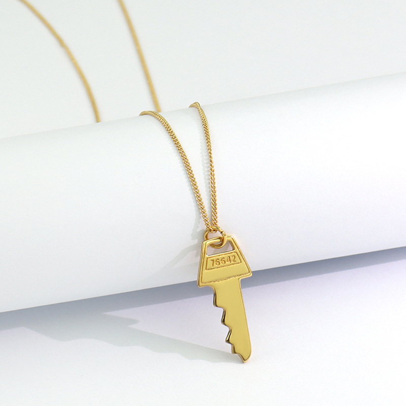 2021 925 New Design Custom Engraved Gold Lock Drop Key Pendant Necklace