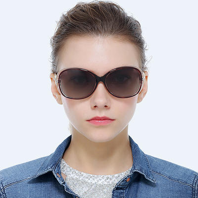Trendy Oversized Oval Hollow Frame Photochromic Lens Women Polarized Sunglasses
