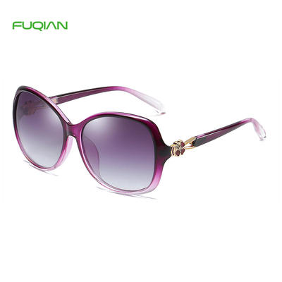 Customized Logo Hollow Out Flower Frame Oversized Women Polarized SunglassesCustomized Logo Hollow Out Flower Frame Oversized Women Polarized Sunglasses