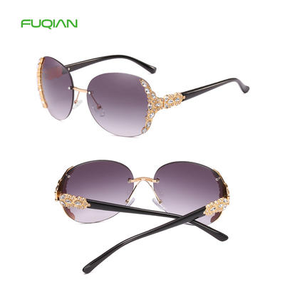 Luxury Diamond Oval Frame Rhinestone PC Women Mirror Shades Sunglasses