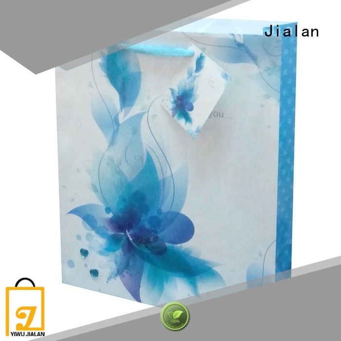 Eco-Friendly wholesale gift bags supply for packing birthday gifts