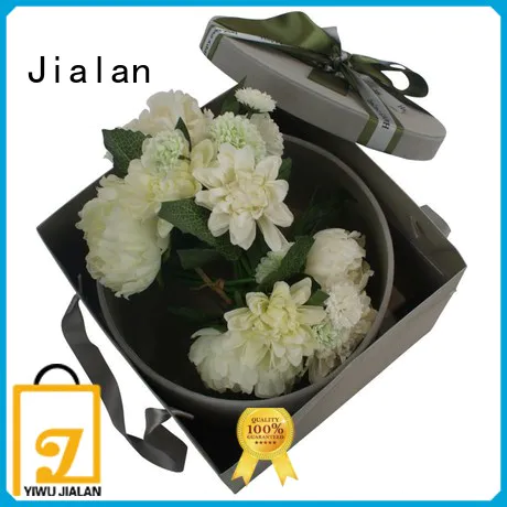 Jialan paper bags wholesale widely applied for packing gifts