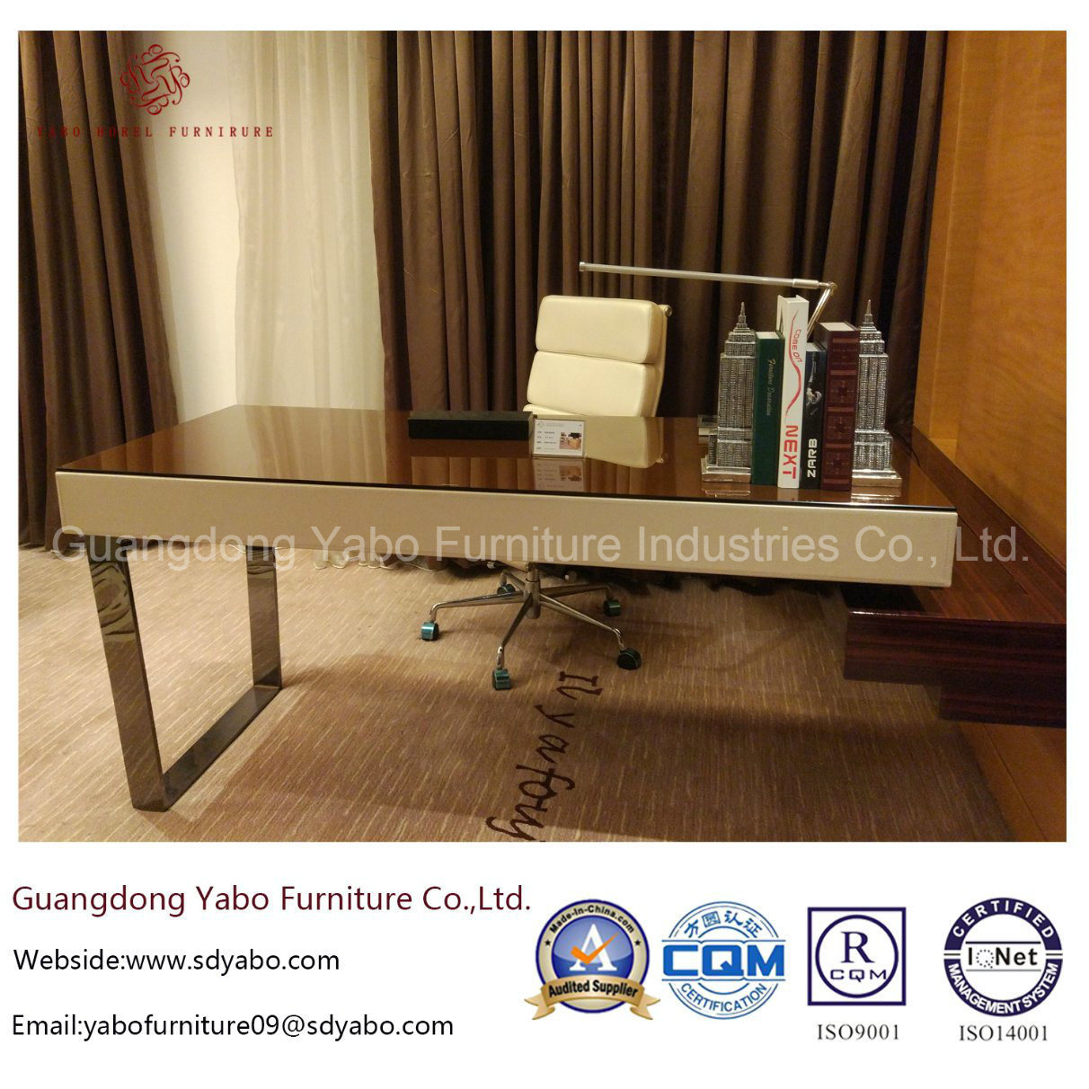 Stylish Hotel Furniture with Splendid Bedroom Set (YB-O-72)