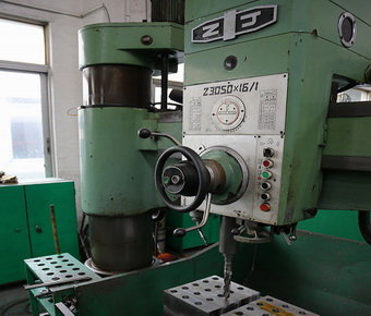 YB3180 gear hobbing machine